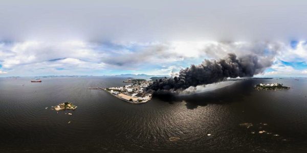 Apos incendio em fabrica ha risco de vazar oleo na