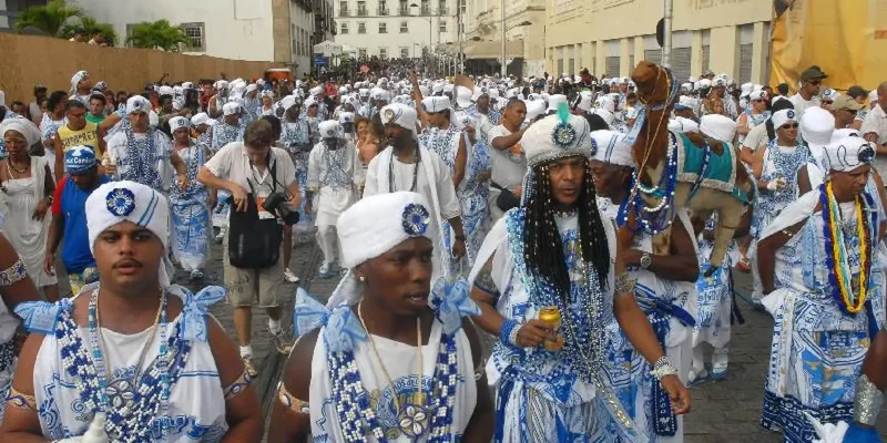 Bloco Filhos de Gandhy tira regra que proibia homens trans
