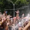 Blocos oficiais dao a largada para o carnaval de rua