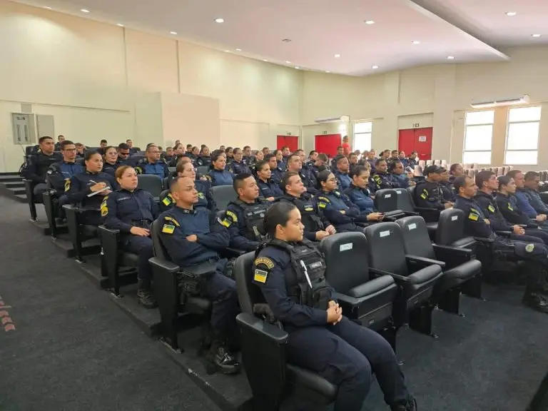 Delegadas ministram palestras de capacitacao para guardas municipais de Boa Vista Ascom PCRR 3