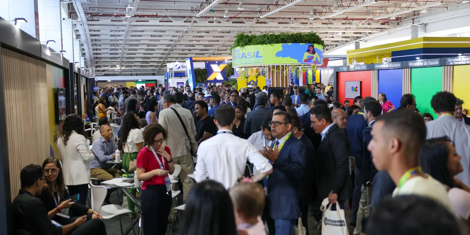 Evento em Brasilia fortalece dialogo entre prefeitos e governo federal