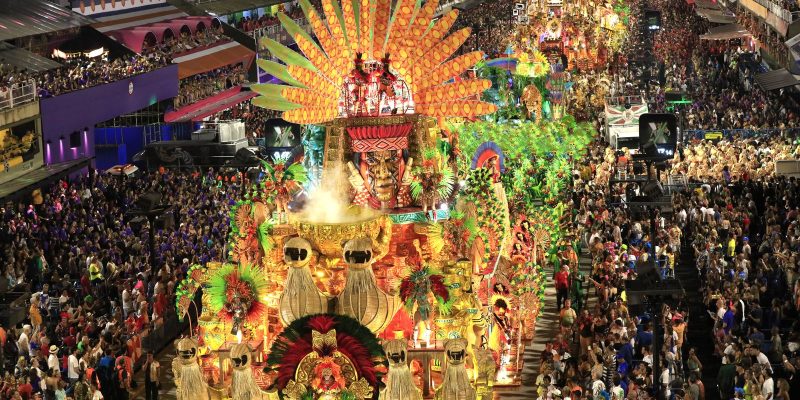 Grande Rio quer ganhar publico do Sambodromo com encantarias do