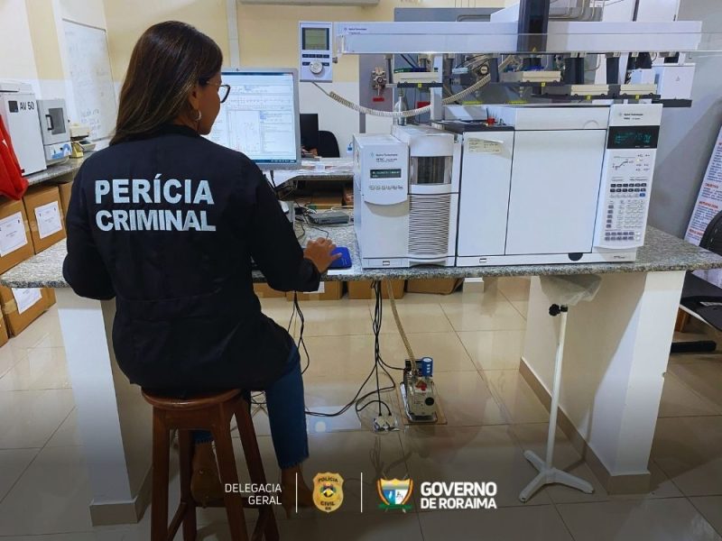 IDENTIFICACAO DE DROGAS Peritos da Policia Civil testam habilidades em