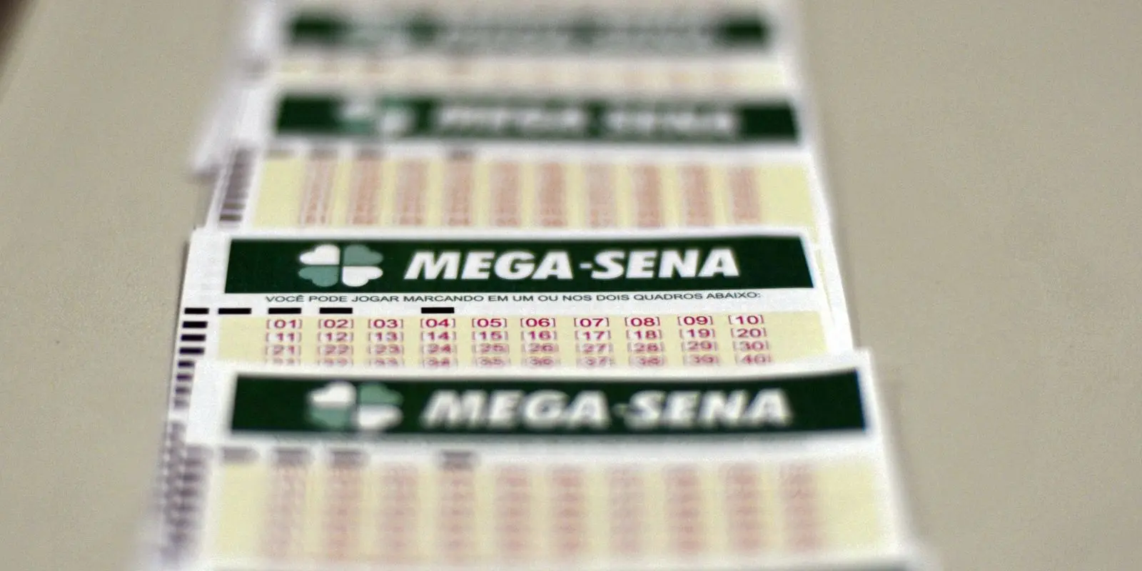 Mega Sena acumula novamente e pode pagar premio de R 120
