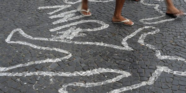 Numero de mortes violentas no Brasil tem reducao de 5