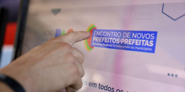Plataforma de pequenos servicos conecta MEIs e prefeituras