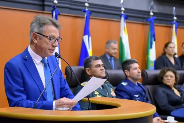 SOLENIDADE DE ABERTURA DA 3a SESSAO LEGISLATIVA ORDINARIA DA 9a LEGISLATURA LUIZ FERNANDO OLIVEIRA S