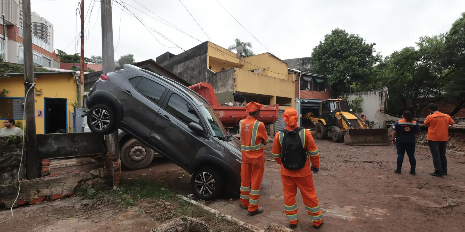 SP: municípios mais atingidos por chuvas discutem planos de drenagem 1 SP municipios mais atingidos por chuvas discutem planos de drenagem