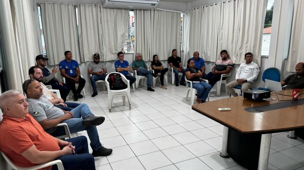 Treinamento para atualizacao de servidores em Defesa Sanitaria Vegetal Ascom Aderr 2
