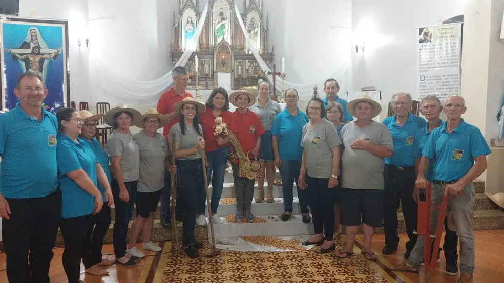 Sementes brasileiras são enviadas ao maior banco de vegetais do mundo 1 guardioes das sementes crioulas que enviaram material para embrapa credito renilde ramielli