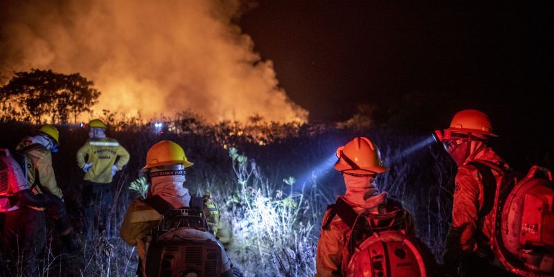 Justica prolonga uso da Forca Nacional em incendios na Amazonia