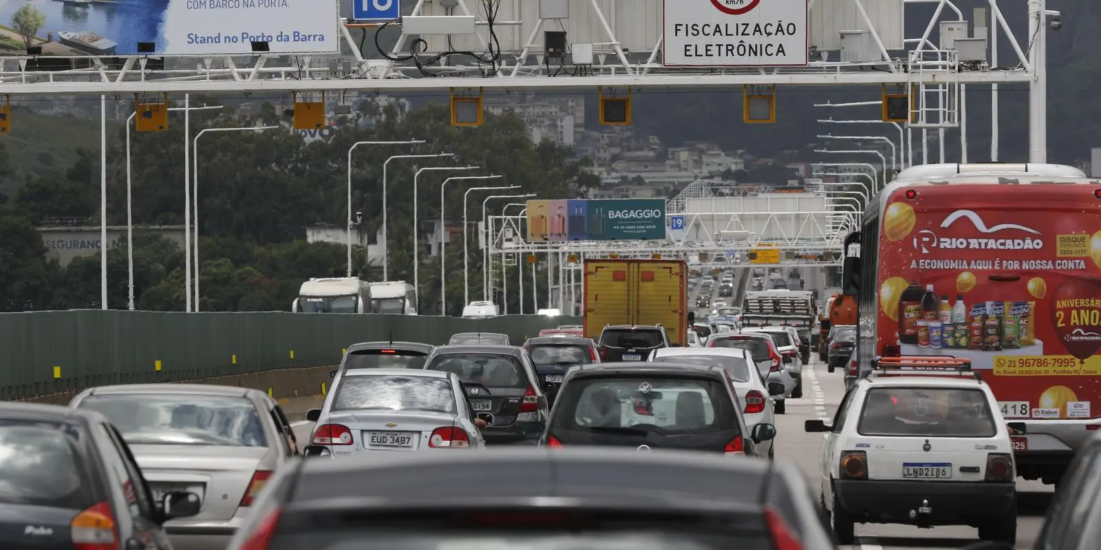 Rodovia Rio Santos tem transito intenso apos carnaval