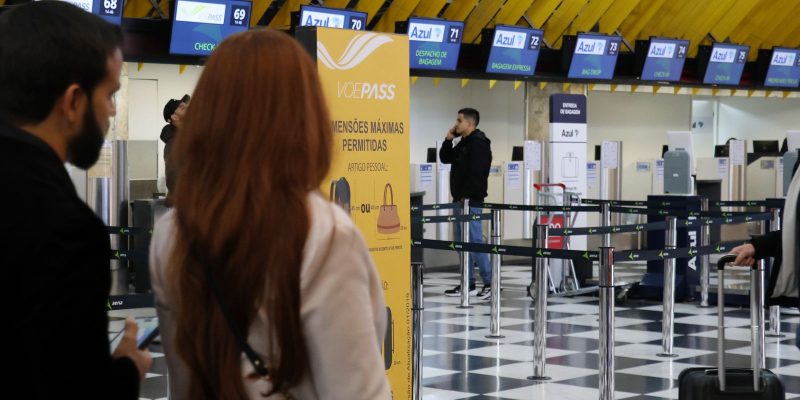 Suspensao da Voepass traz problemas para passageiros deixarem Noronha
