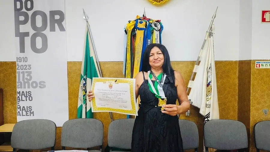 Escritora premiada é recebida em ação que promove a literatura regional 1 Escritora premiada