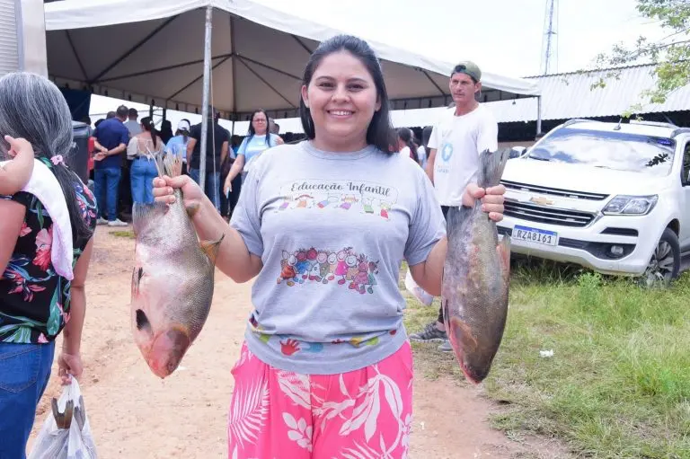 Governo de Roraima inicia distribuicao de 150 toneladas de peixe para familias roraimenses 4 scaled