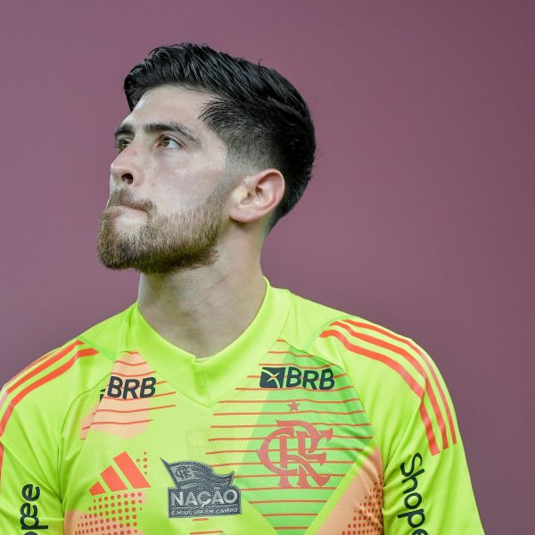 A bronca, uma defesa e o protagonismo: como Rossi foi o herói da sofrida classificação do Flamengo na Libertadores | flamengo