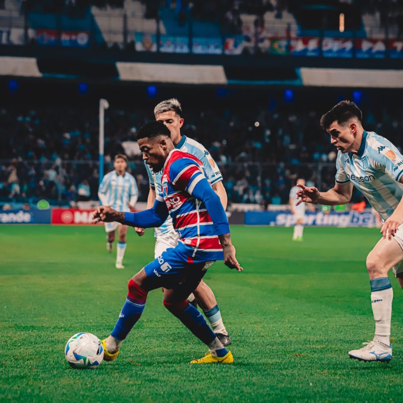Análise: Fortaleza, apesar de sofrer um gol no final, avança na Libertadores, mas precisa apresentar um desempenho melhor. 1 Análise: burocrático, Fortaleza leva gol no fim, avança na Libertadores, mas precisa mostrar mais | fortaleza
