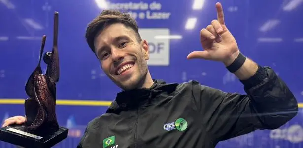 Brasileiro conquista o título de bicampeão sul-americano no squash e tem como objetivo as Olimpíadas de Los Angeles 2028. 1 Diego Gobbi, brasileiro bicampeão sul-americano de squash