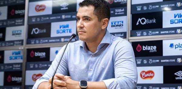 CEO do Santos admite crise, elogia Cleber Xavier e projeta reforços