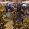 Confronto entre 'hooligans' de Betis e Chelsea gera caos na véspera da final da Conference League; veja vídeo