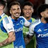 Carlos Eduardo comemora gol do Cruzeiro sobre o Vila Nova em jogo da Copa do Brasil