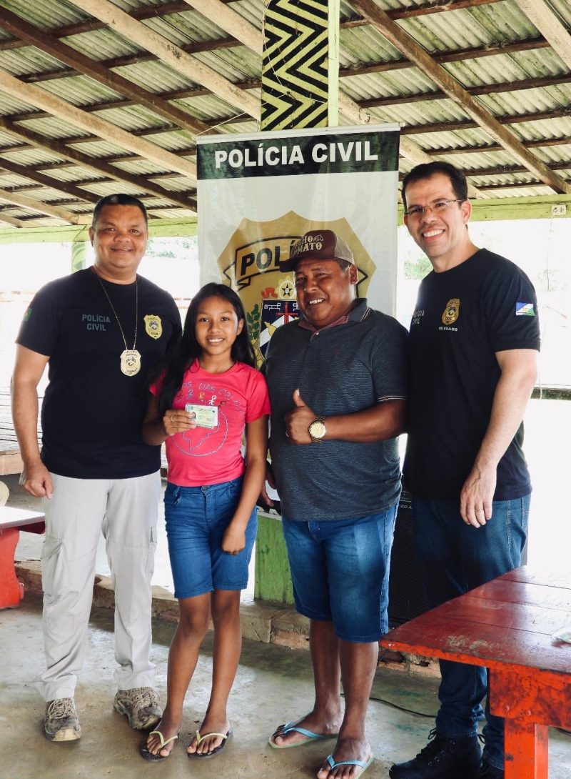 Entrega de Carteiras de Identidade Nacional Ascom PCRR 1