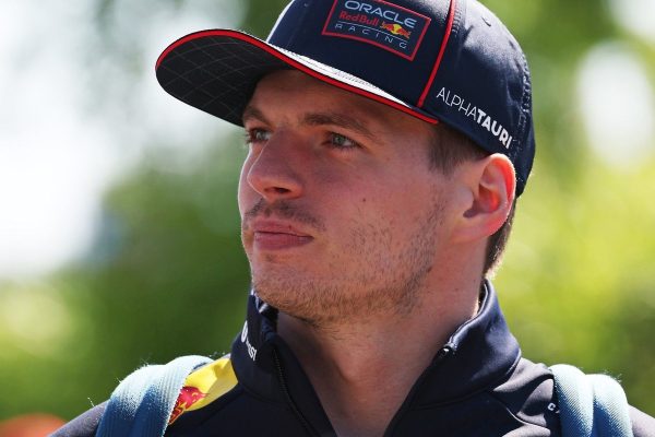 F1 - Verstappen cauteloso depois de vitória em Ímola: "Mônaco será muito mais difícil"