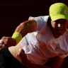Fonseca enfrenta ex-top 10 Hurkacz na estreia de Paris