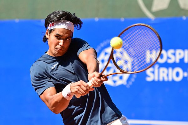 Luis Britto é semifinalista de duplas em challenger nos EUA