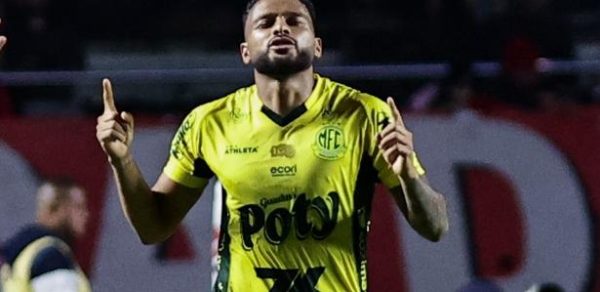 Mirassol anula São Paulo e vence com ajuda de Rafael e gol de Reinaldo