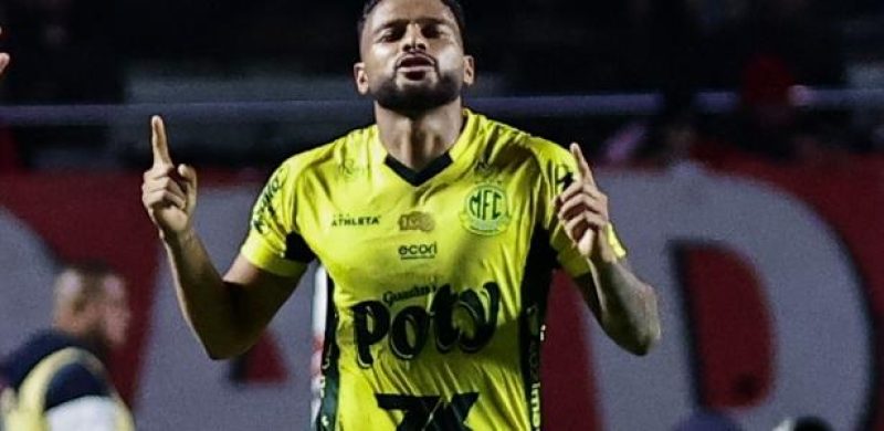 Mirassol anula São Paulo e vence com ajuda de Rafael e gol de Reinaldo