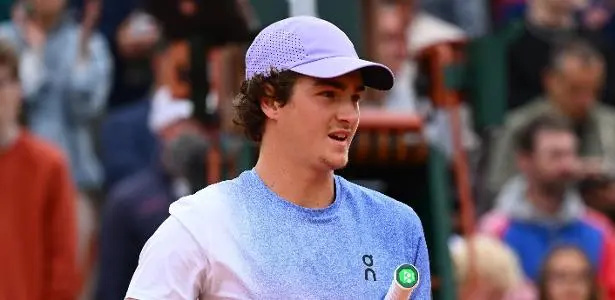 João Fonseca em sua estreia em Roland Garros
