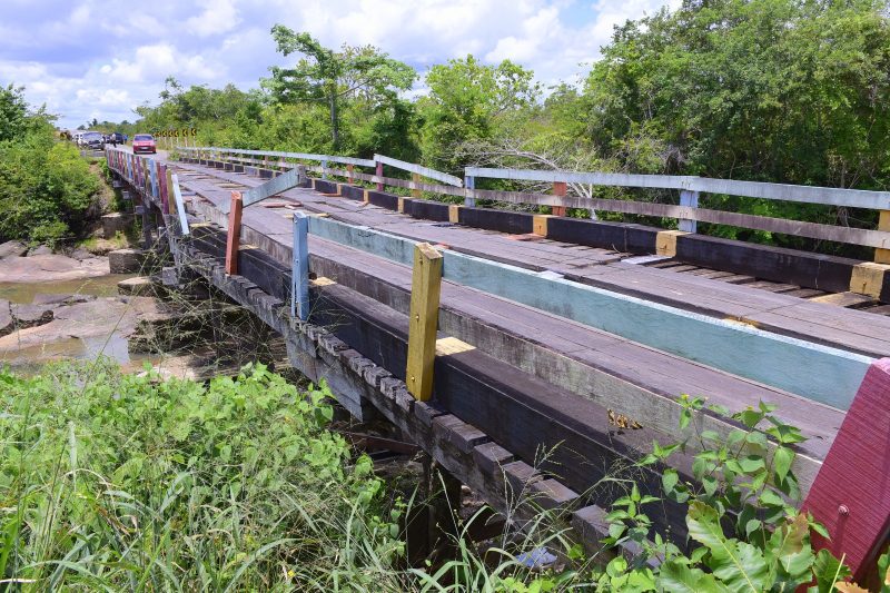 Obras na ponte sobre o rio Tucuma Fernando Oliveira Secom Roraima