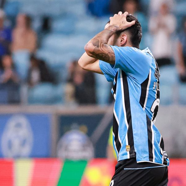 PC Oliveira afirma que não houve falta em lance de gol anulado do Grêmio contra o CSA | copa do brasil
