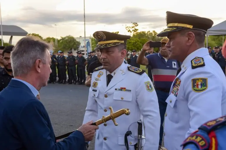 TRANSMISSAO DE COMANDO DA PM 8