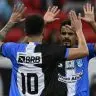 Rodriguinho (de costas), do Capital, celebra gol marcado sobre o Botafogo em jogo da Copa do Brasil