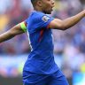 Mbappé comemora gol marcado contra a Alemanha na disputa de terceiro lugar na Liga das Nações