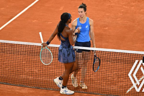 Boisson reconhece superioridade de Gauff e se emociona com a torcida