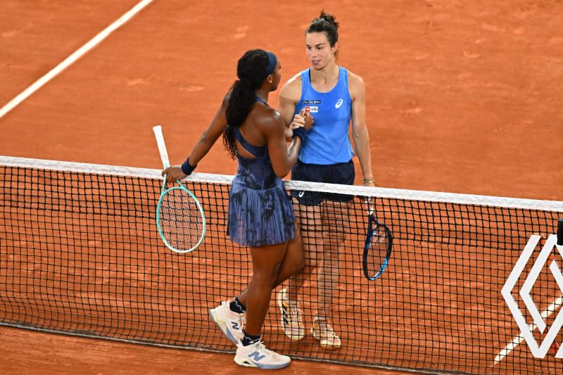 Boisson reconhece superioridade de Gauff e se emociona com a torcida
