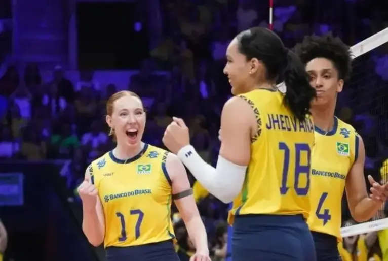 <p><strong>Brasil x Itália: Confira o horário e onde assistir à Liga das Nações de Vôlei</strong></p>
<p>Fique por dentro do confronto entre Brasil e Itália na Liga das Nações de Vôlei. Aqui estão os detalhes sobre o horário e as opções para assistir ao jogo.</p> 1 Brasil x Itália: saiba horário e onde assistir à Liga das Nações de Vôlei