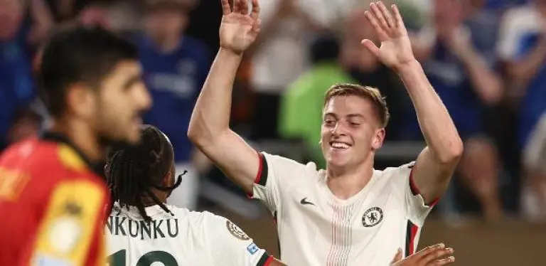 Delap, do Chelsea, comemora gol marcado contra o Espérance, pelo Mundial de Clubes