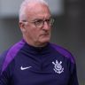 Dorival Júnior, técnico do Corinthians, durante treino no CT Dr. Joaquim Grava