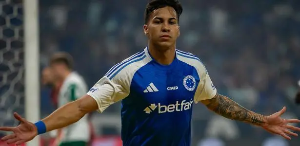 Cruzeiro arrasa em 4min e manda Palmeiras com derrota ao Super Mundial