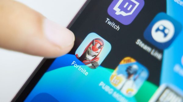 Depois de 5 anos, Fortnite retorna à App Store dos EUA.