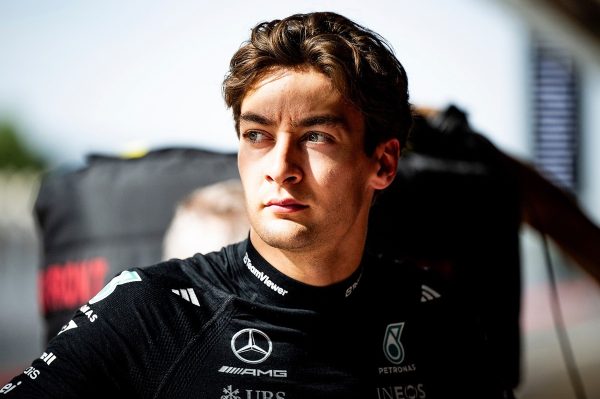 Em meio a rumores com a Aston Martin, Russell dispara: "Contratos não têm significado na F1"