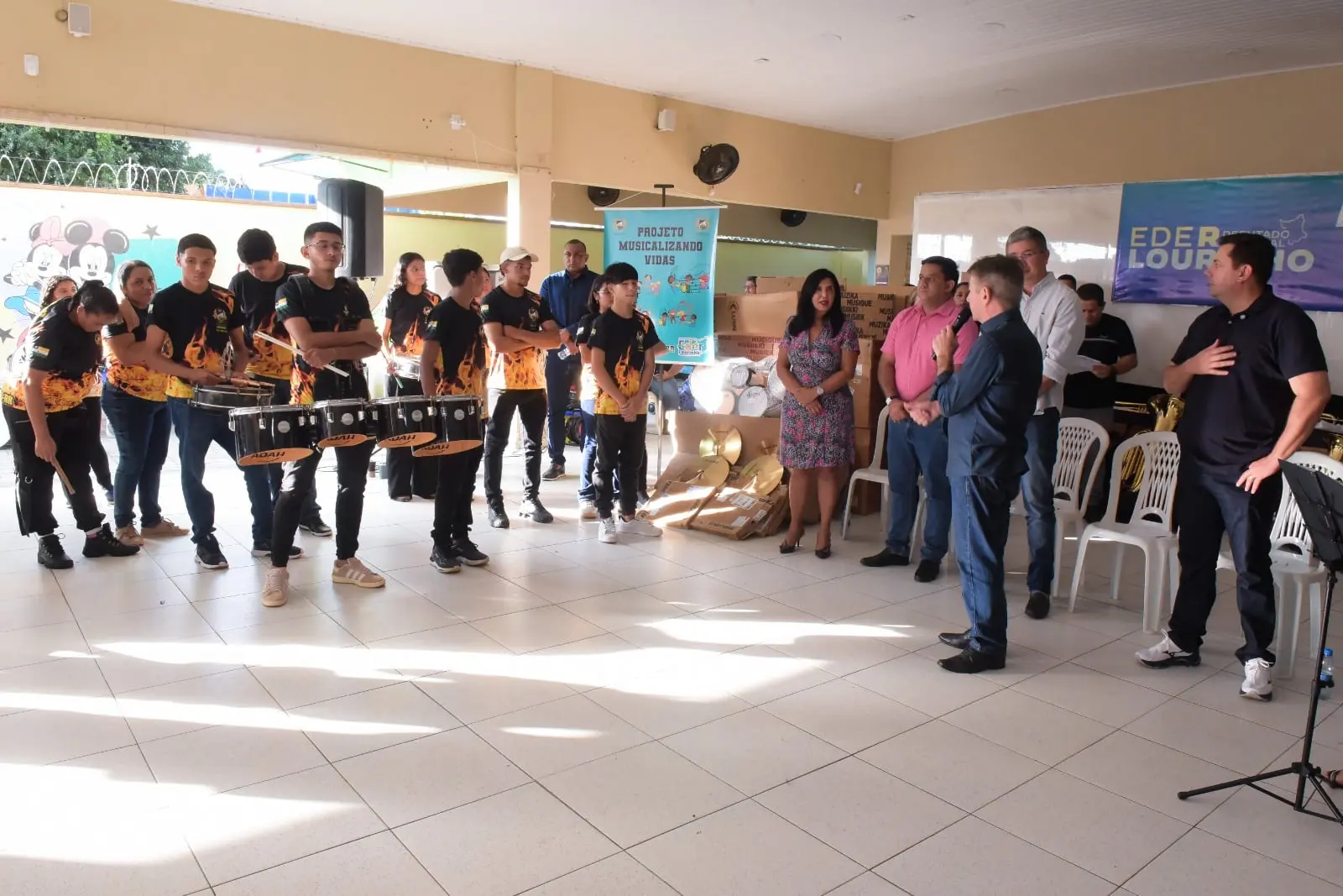 Entrega de instrumentos musicais para fanfarras 5