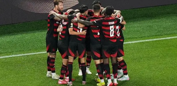 Flamengo pode sonhar com liderança do grupo após vitória? Colunistas opinam