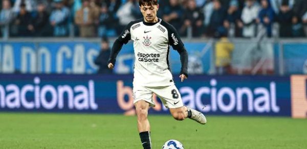 Rodrigo Garro atuou por mais de 90 minutos no empate do Corinthians com o Grêmio, em Porto Alegre