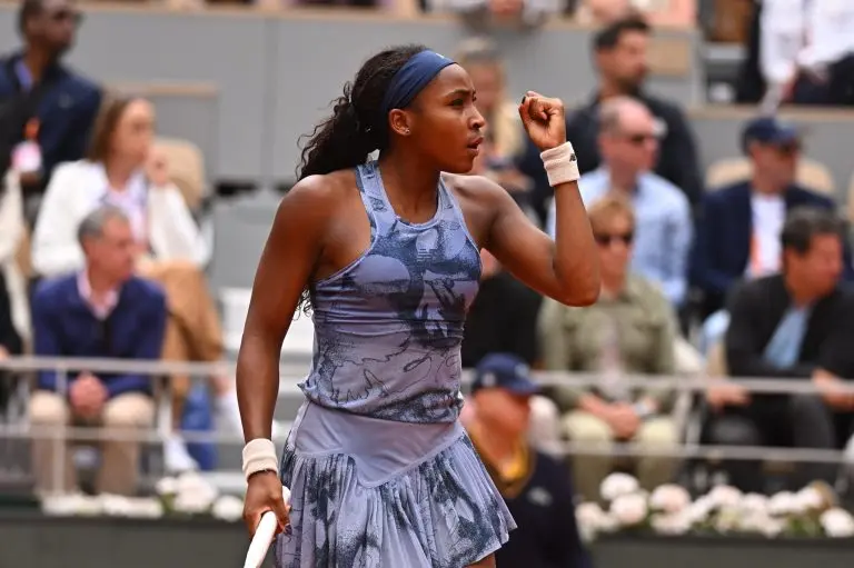Gauff supera Sabalenka de virada e conquista seu segundo Slam