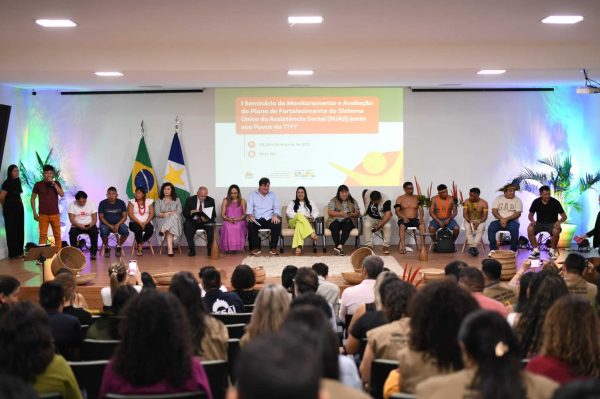 Governo de Roraima realiza I Seminario de Fortalecimento do Suas para os povos indigenas Yanomami e